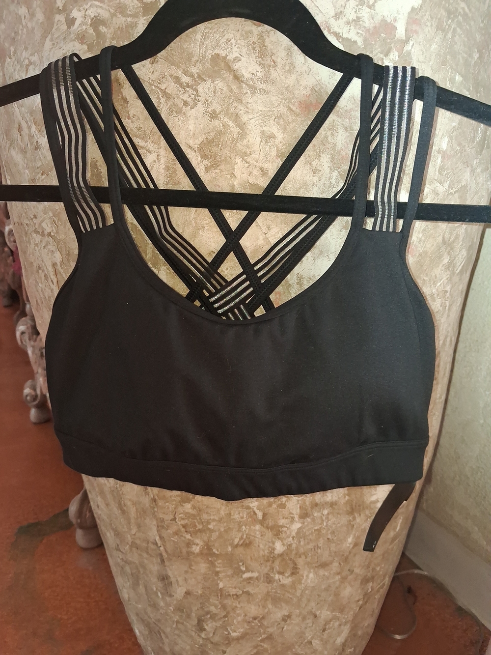 Cross-Strap Black Sports Bralette with Striped Detail